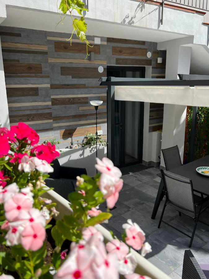 La Casa Di Gio - Free Space N26 Николози Екстериор снимка